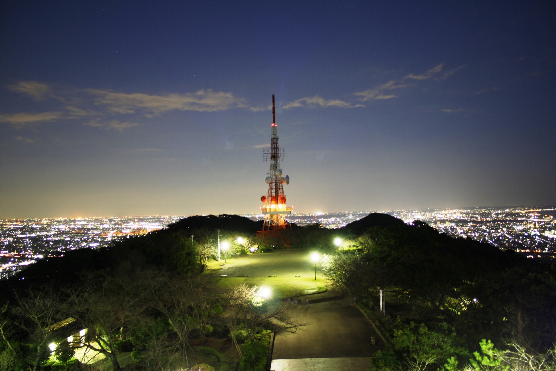 湘南平 高麗山公園レストハウス展望台 テレビ塔