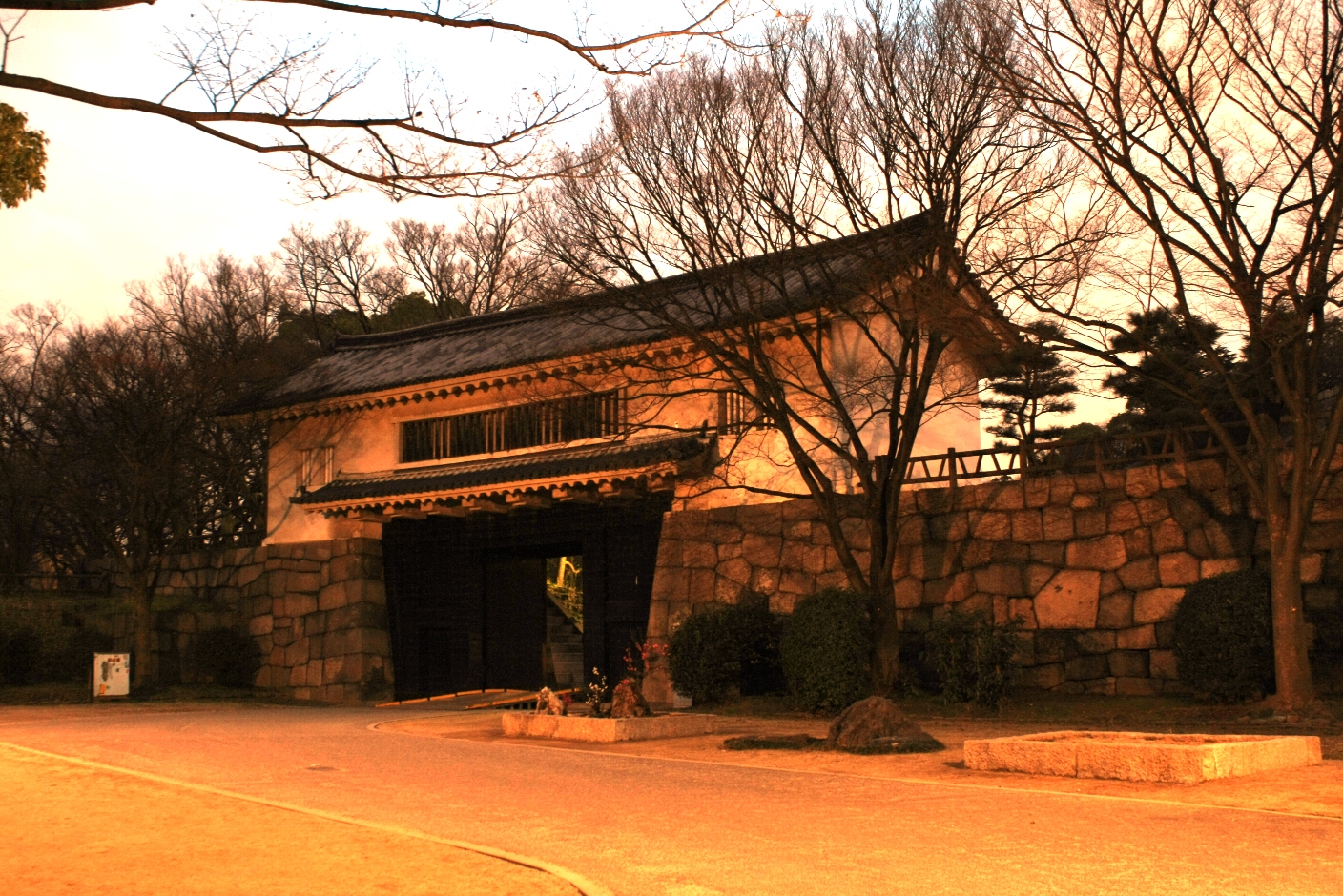 大阪城パークセンター 大阪城公園 青屋門