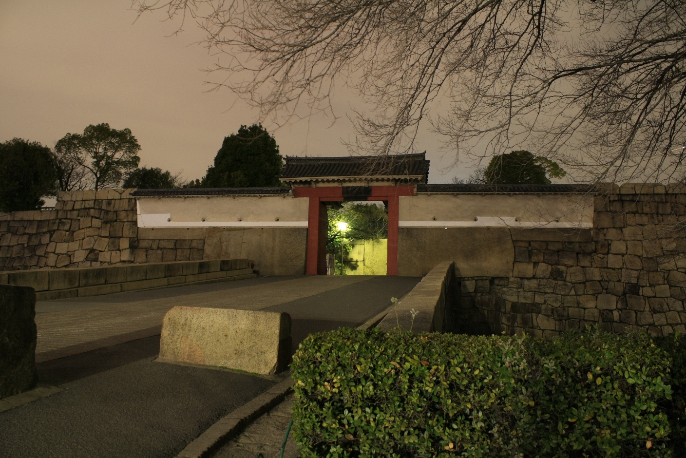 大阪城パークセンター 大阪城公園 桜門