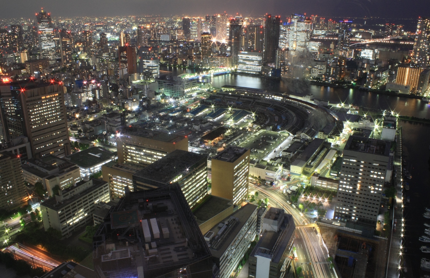 カレッタ汐留 展望スペース：SKY VIEW 隅田川方面