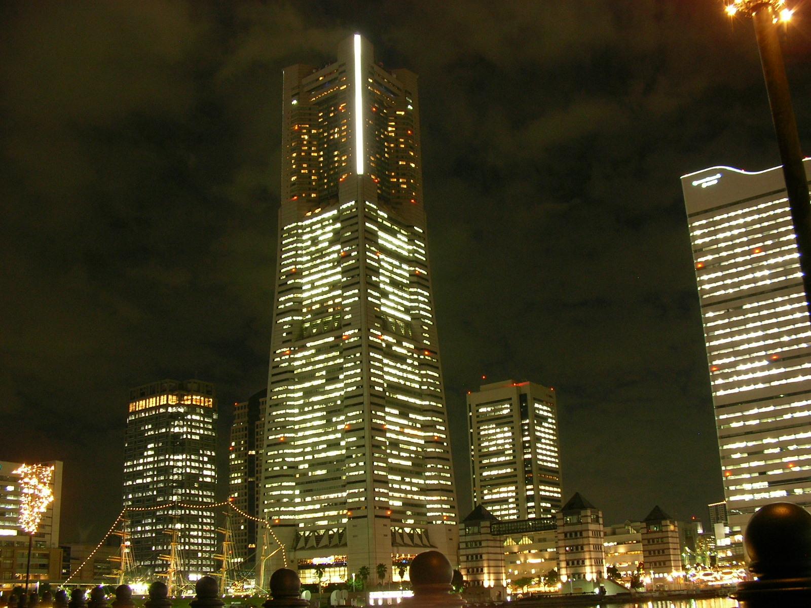 みなとみらい21 ランドマークプラザ ランドマークタワー